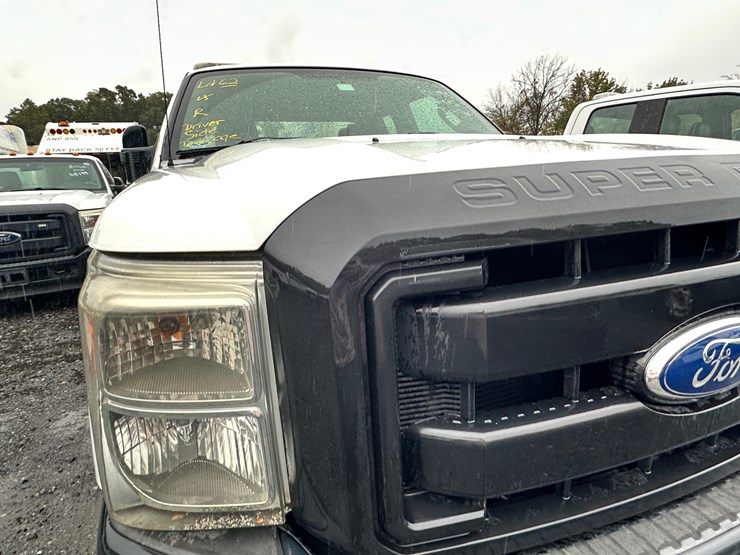 2012-ford-f250-xl-image-35