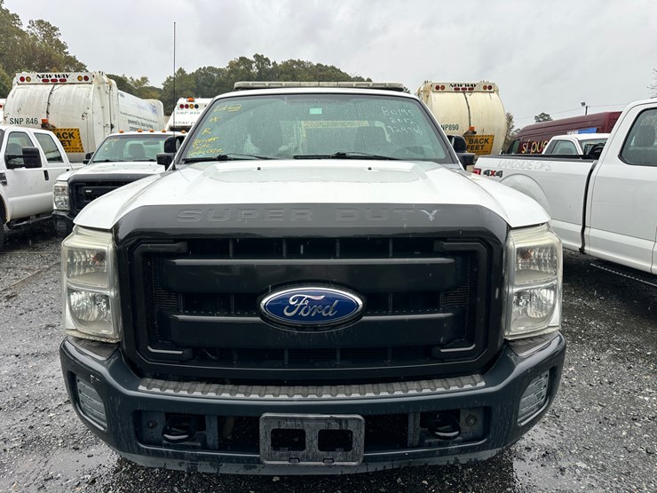 2012-ford-f250-xl-image-3