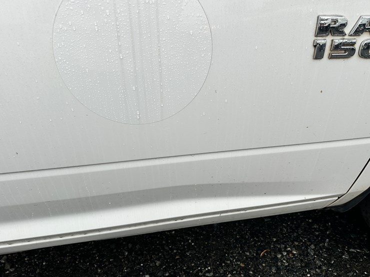 2015-dodge-ram-1500-image-18