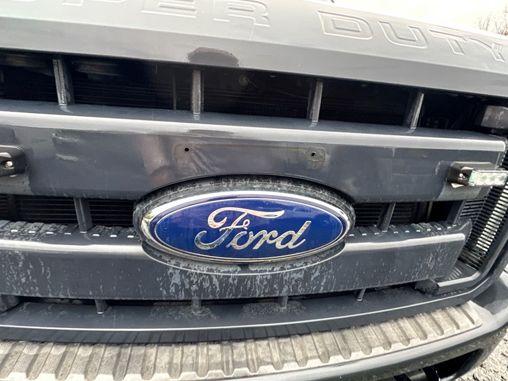 2012-ford-f250-xl-image-40