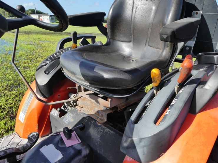 kubota-b2301-image-12