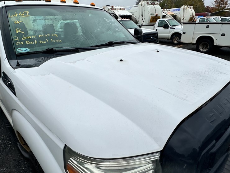 2015-ford-f350-image-34