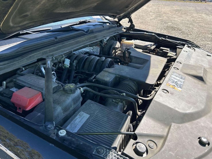 2018-chevrolet-tahoe-image-9