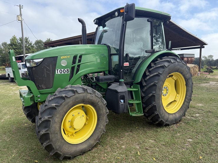 2017-john-deere-6120e-image-1