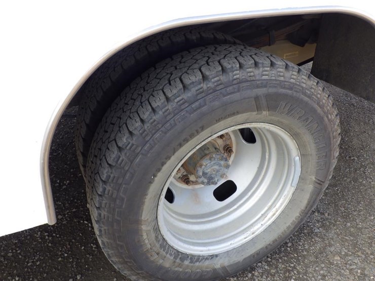 2015-ford-f350-image-14