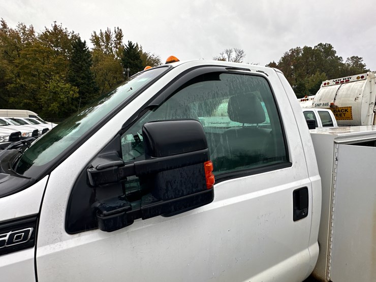 2012-ford-f250-xl-image-48