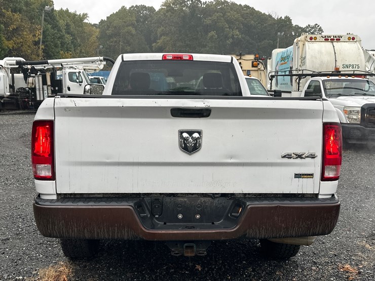 2015-dodge-ram-1500-image-6