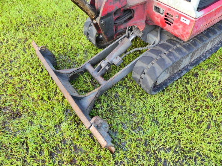takeuchi-tb016-image-7