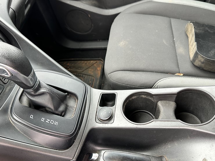 2016-ford-escape-image-70