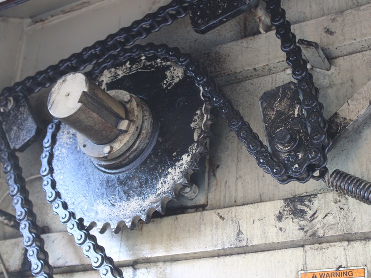 2004-international-durastar-4300-image-77