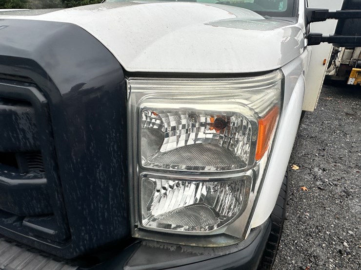 2015-ford-f350-xl-image-36