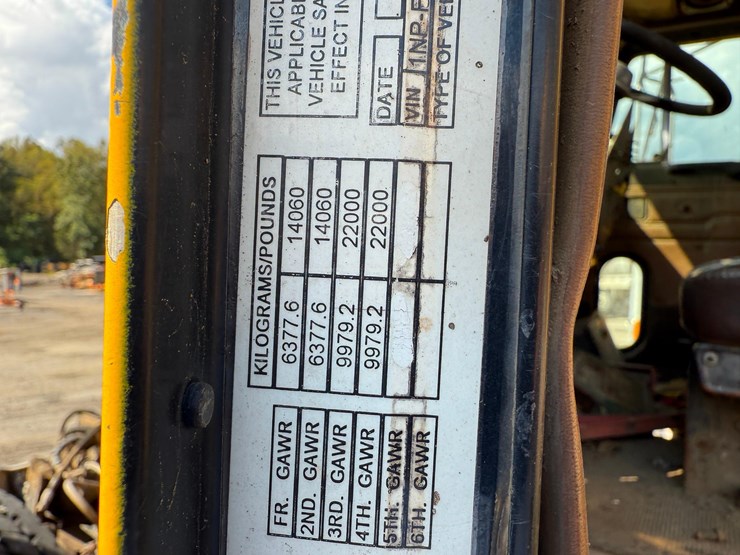 1997-peterbilt-378-image-17