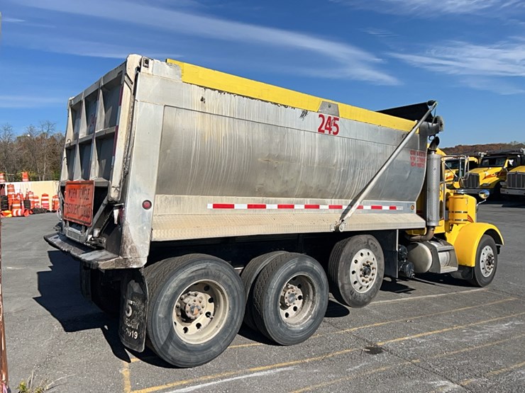 2003-peterbilt-378-image-19