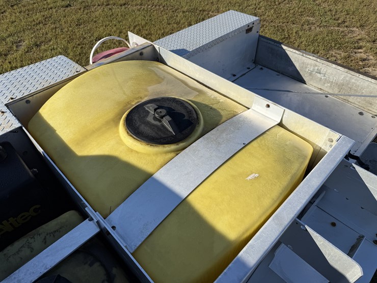 2018-dodge-ram-3500-image-19