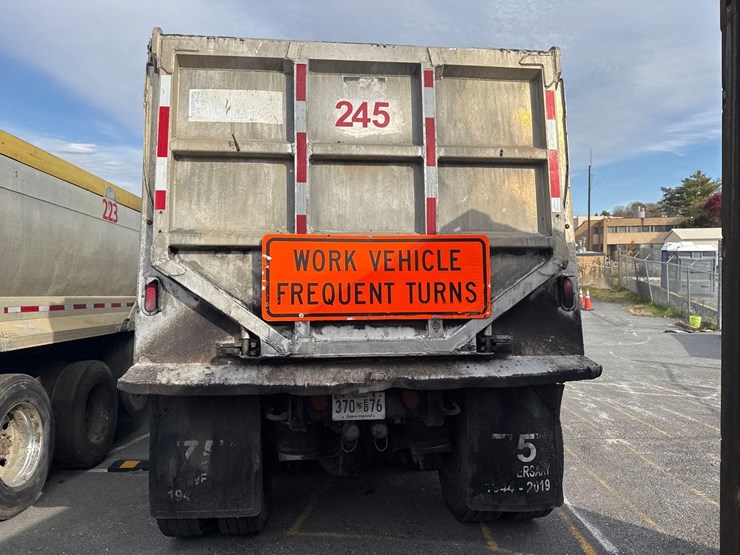 2003-peterbilt-378-image-4