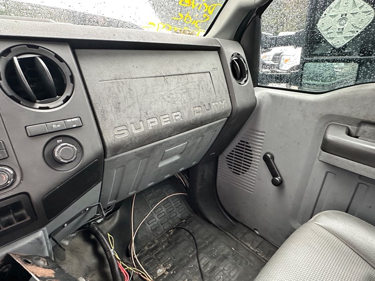 2012-ford-f250-xl-image-88