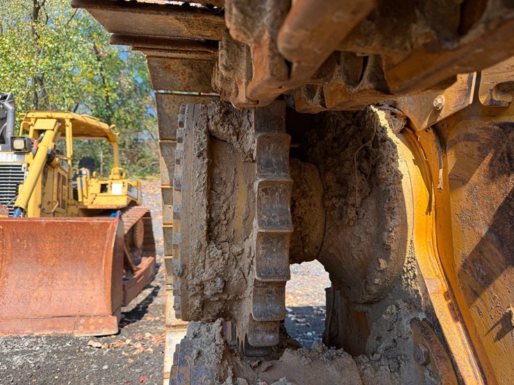 caterpillar-d6n-xl-image-14