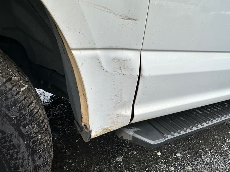 2020-ford-f150-xl-image-43