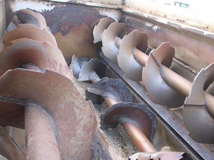 2004-international-durastar-4300-image-120