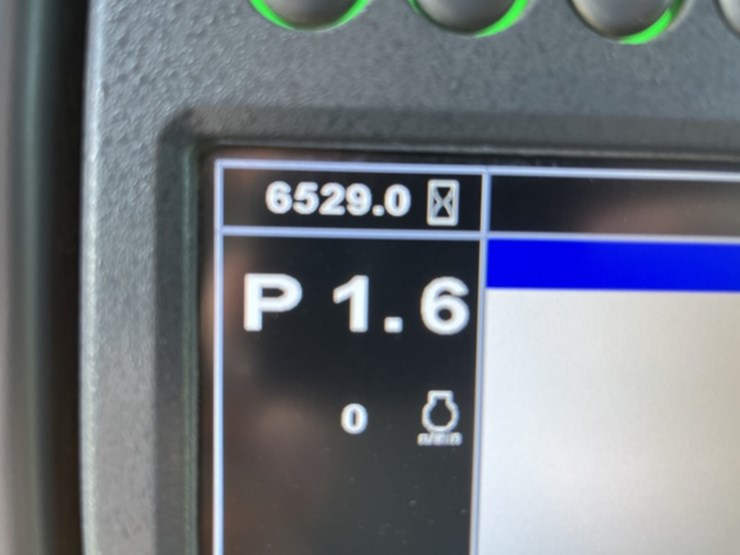 2020-deere-750k-lgp-image-4