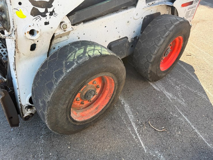 2016-bobcat-s650-image-16