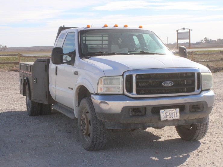 2002-ford-f450-xlt-image-3