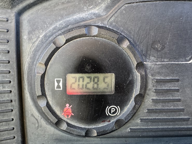 john-deere-gator-image-2