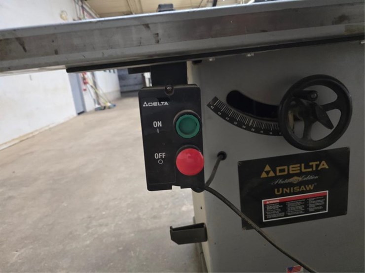 #2728-•-delta-unisaw-table-saw-image-15