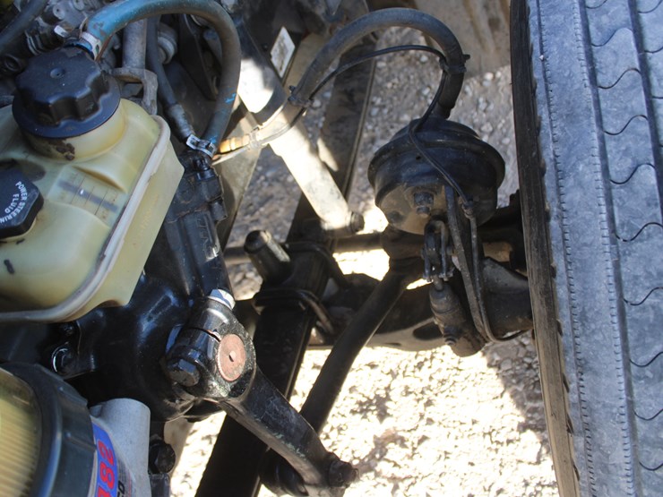 2016-freightliner-cascadia-125-image-45