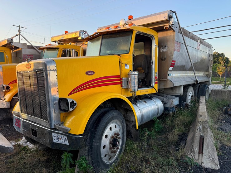 2003-peterbilt-378-image-1