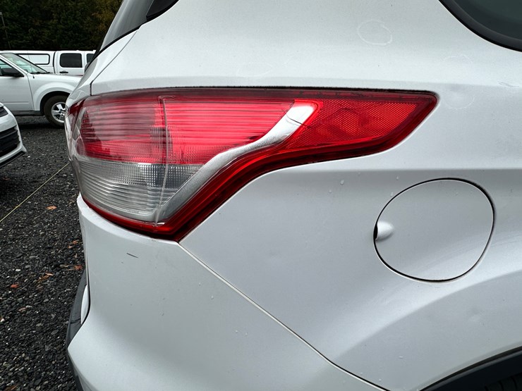 2016-ford-escape-image-11