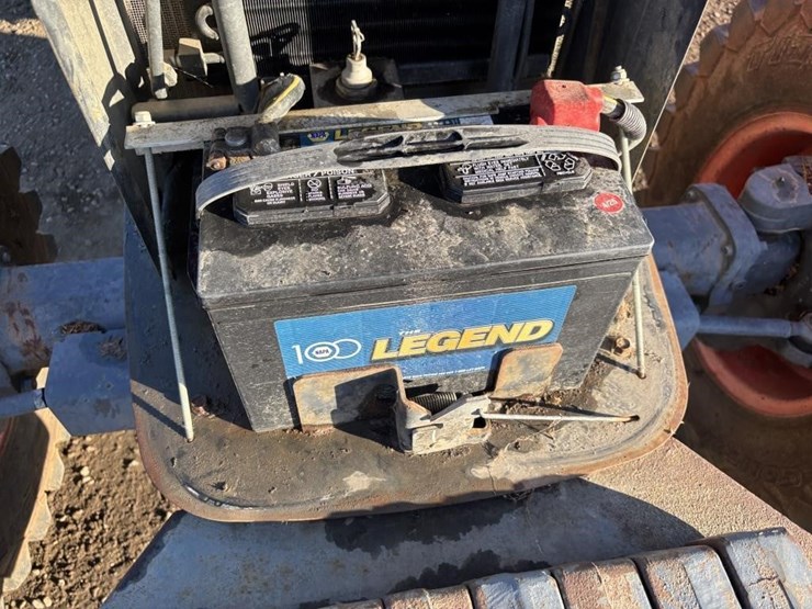 2006-kubota-m6040-image-41