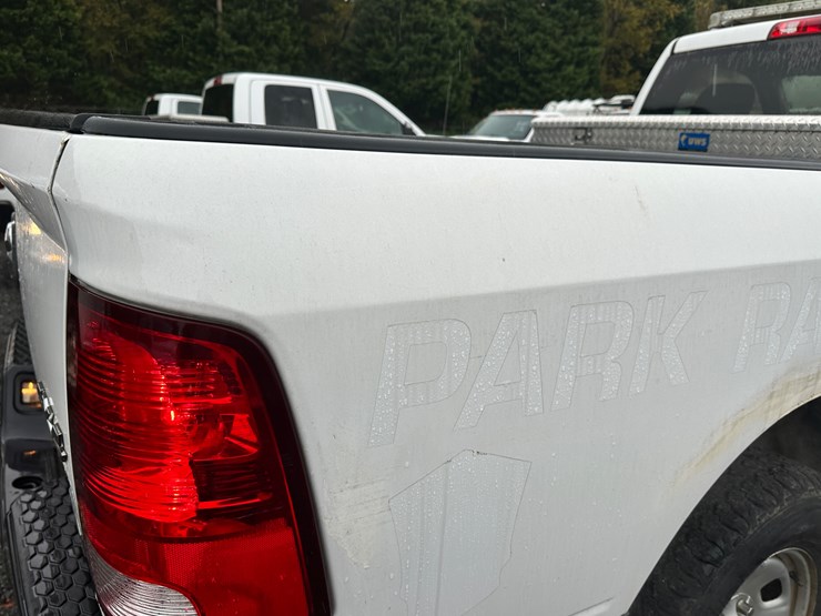 2015-dodge-ram-1500-image-5