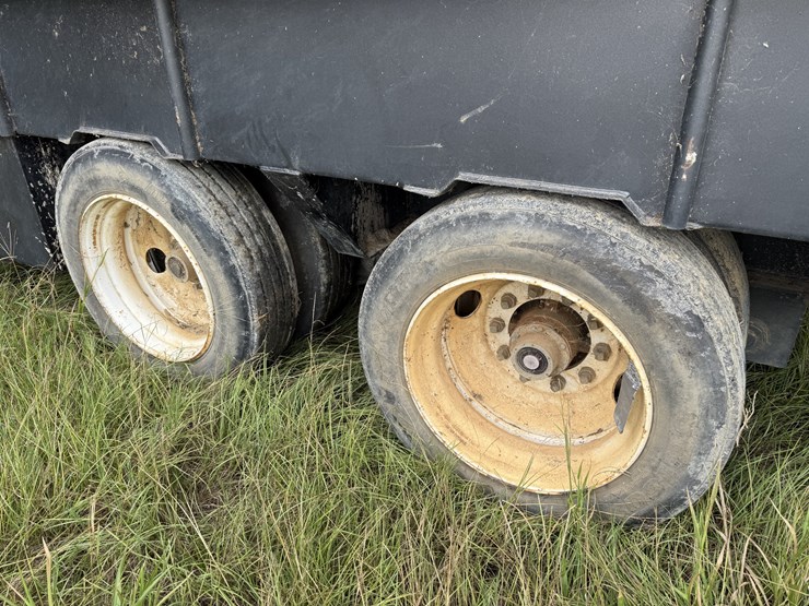 2015-goose-neck-cattle-trailer-image-7