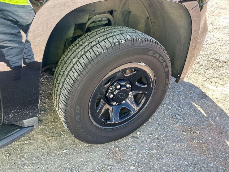 2018-chevrolet-tahoe-image-22