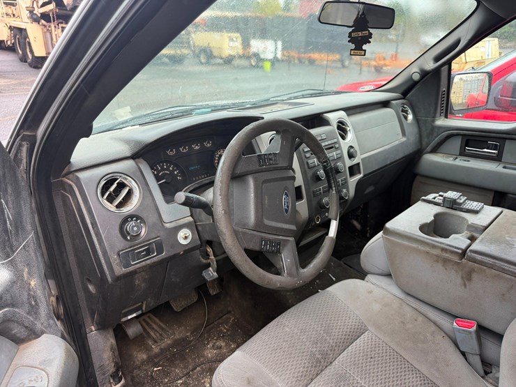 2012-ford-f150-xlt-image-8