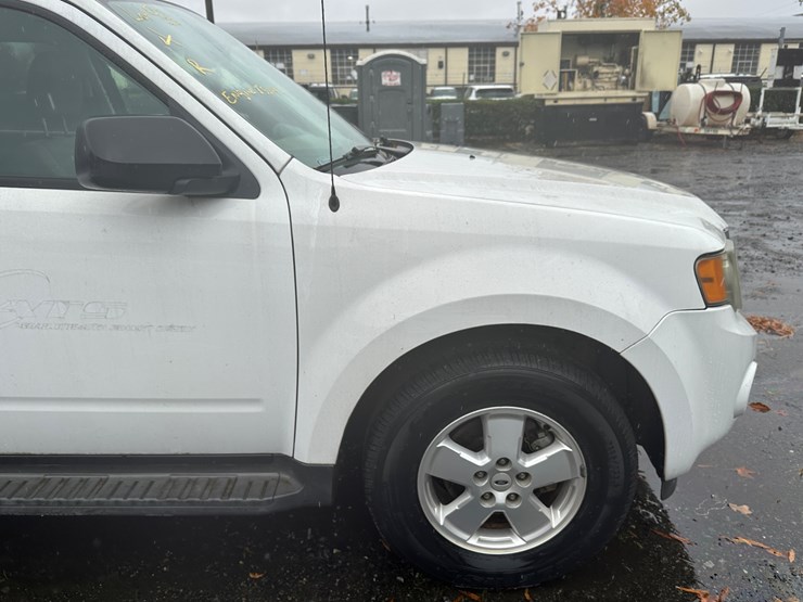 2012-ford-escape-xlt-image-14