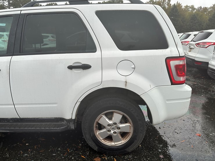 2012-ford-escape-xlt-image-9