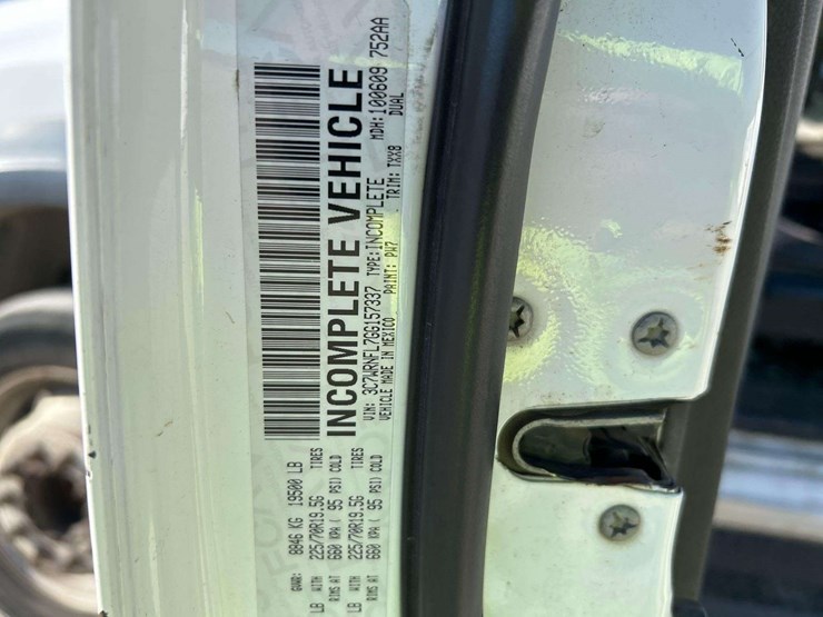 2016-dodge-ram-5500-4x4-crew-cab-stellar-4421-4,000lb-2-ton-crane-service-truck-image-5