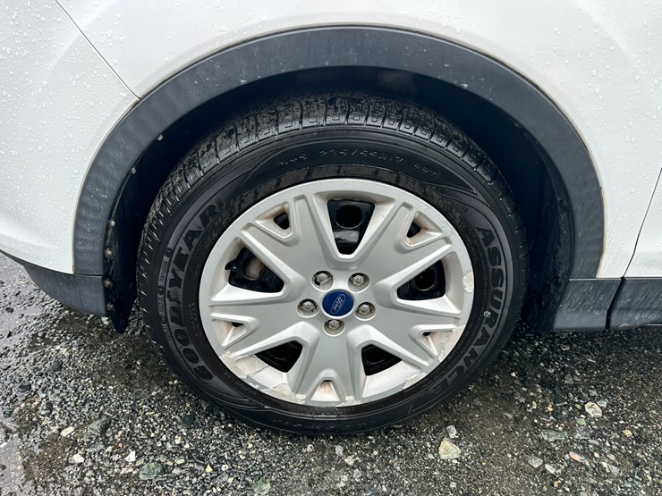 2016-ford-escape-image-38