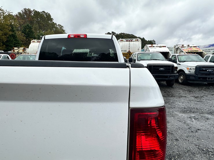 2013-dodge-ram-1500-image-71