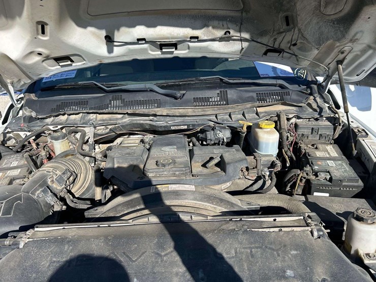 2016-dodge-ram-5500-4x4-crew-cab-stellar-4421-4,000lb-2-ton-crane-service-truck-image-8