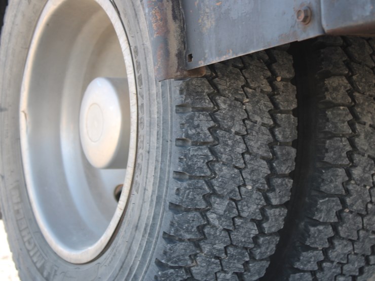 2002-ford-f450-xlt-image-13