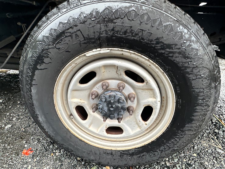 2012-ford-f250-xl-image-65