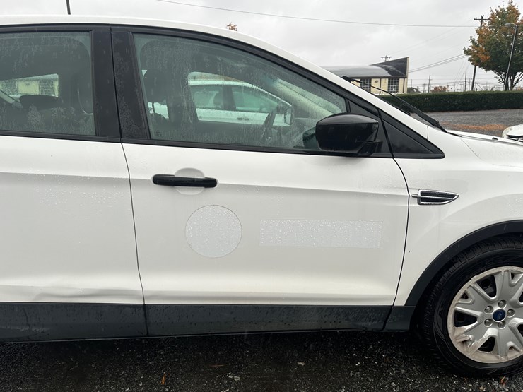 2015-ford-escape-image-10