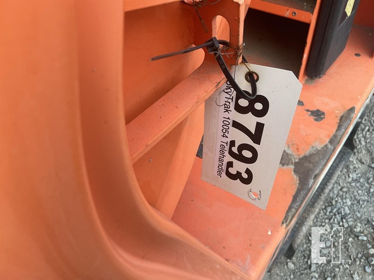 2018-sky-trak-10054-image-18