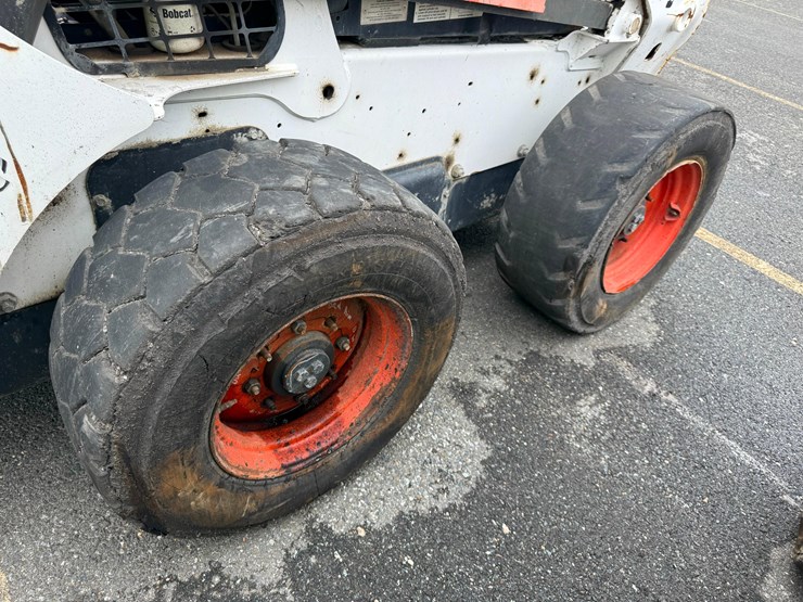 2016-bobcat-s650-image-13