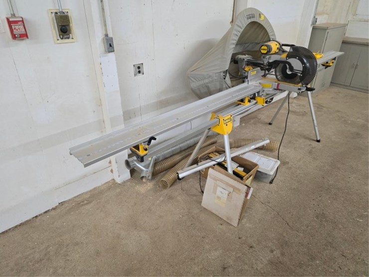 #2729-•-dewalt-dws780-compound-miter-saw-image-8