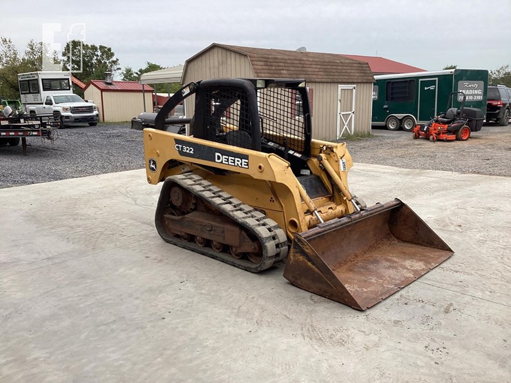 2005-deere-ct322-image-6