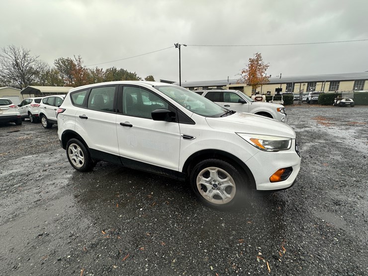 2015-ford-escape-image-30